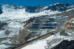 Suprema sugiere calificar a glaciares como rea protegida y prohibir actividades econmicas