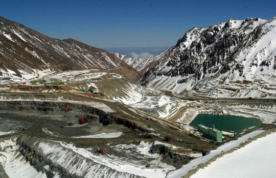 Ganancia de la minería privada se desploma 53% y pago de royalty retrocede a su piso