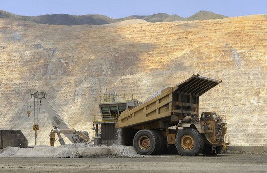 Gigante minera Rio Tinto reducirá empleos en su negocio de hierro para enfrentar mercado con bajos precios