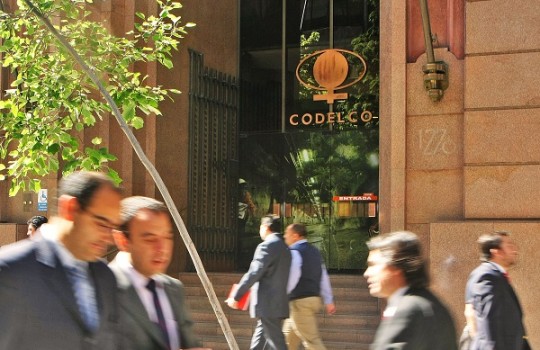 Codelco presiona a Hacienda por capitalización y transparenta necesidades de caja