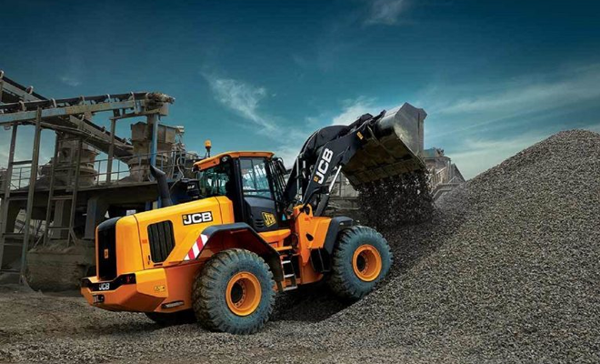 JCB celebra 50 aos de fabricacin de sus cargadores frontales