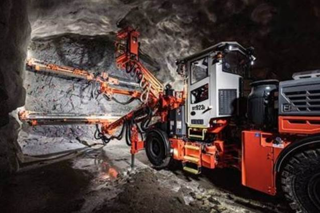 Sandvik lanza nuevo equipo Jumbo DT923i