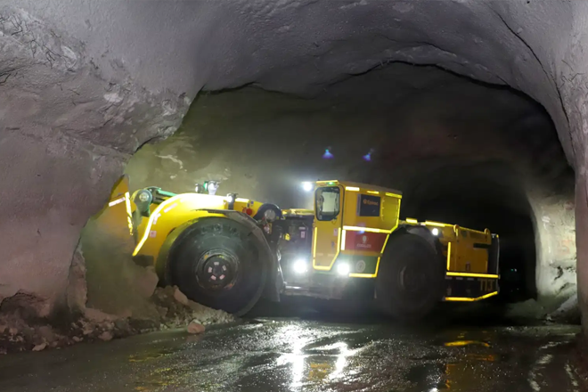 Codelco estrena primer LHD 100% elctrico en Sudamrica