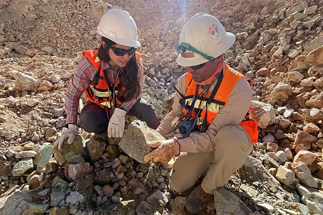 Logran primera extracción de minerales desde Rajo Inca