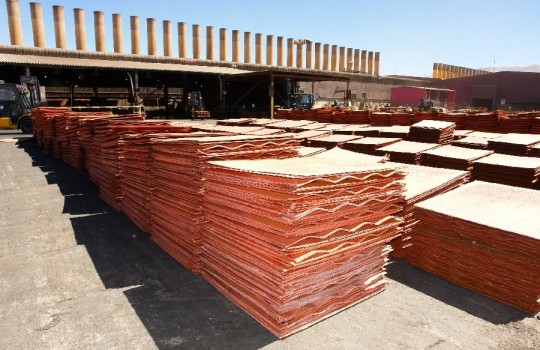 Cobre registra nivel más bajo en 5 años, pero sector no varía proyecciones para 2015 Cobre registra nivel más bajo en 5 años, pero sector no varía proyecciones para 2015