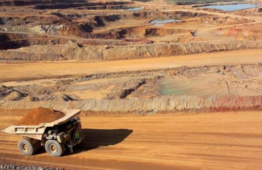 Gobierno estudia suscribir pacto para transparentar pagos que mineras hacen al Estado